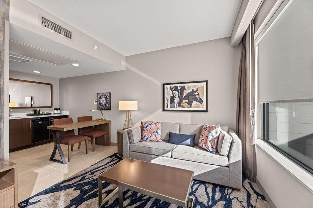 Embassy By Hilton Colinas Hotel