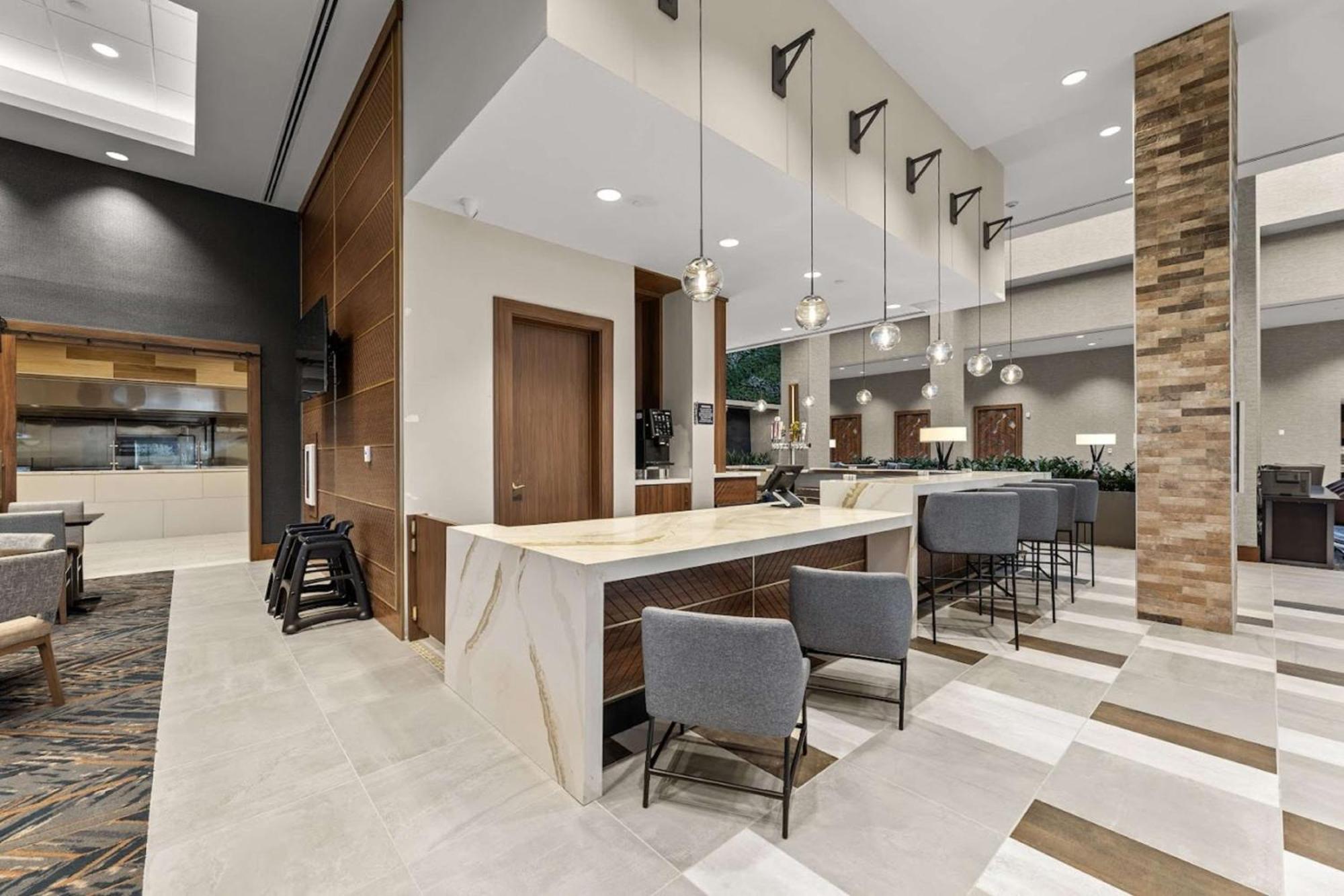 Embassy By Hilton Colinas