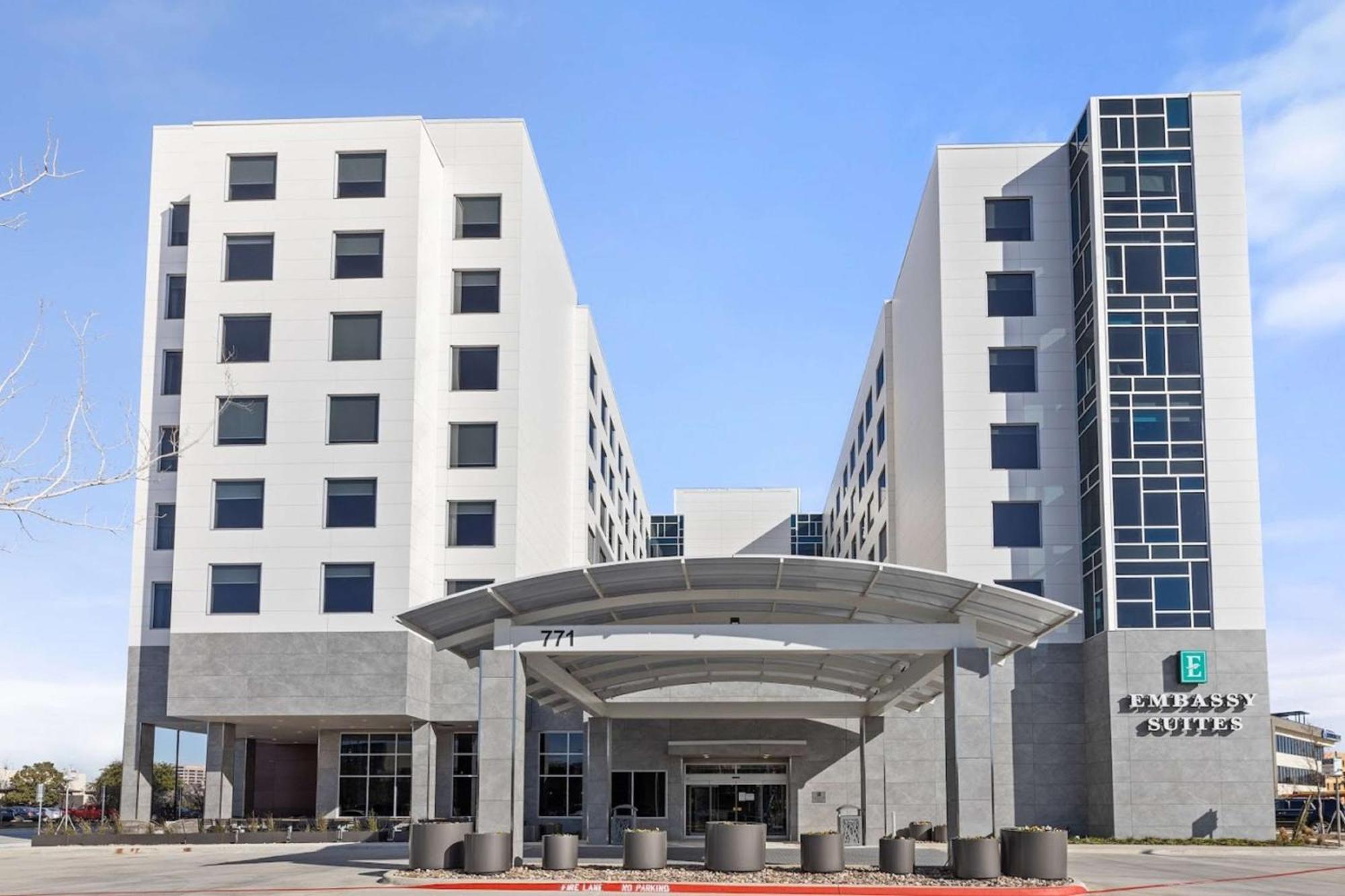 Hotel Embassy By Hilton Colinas