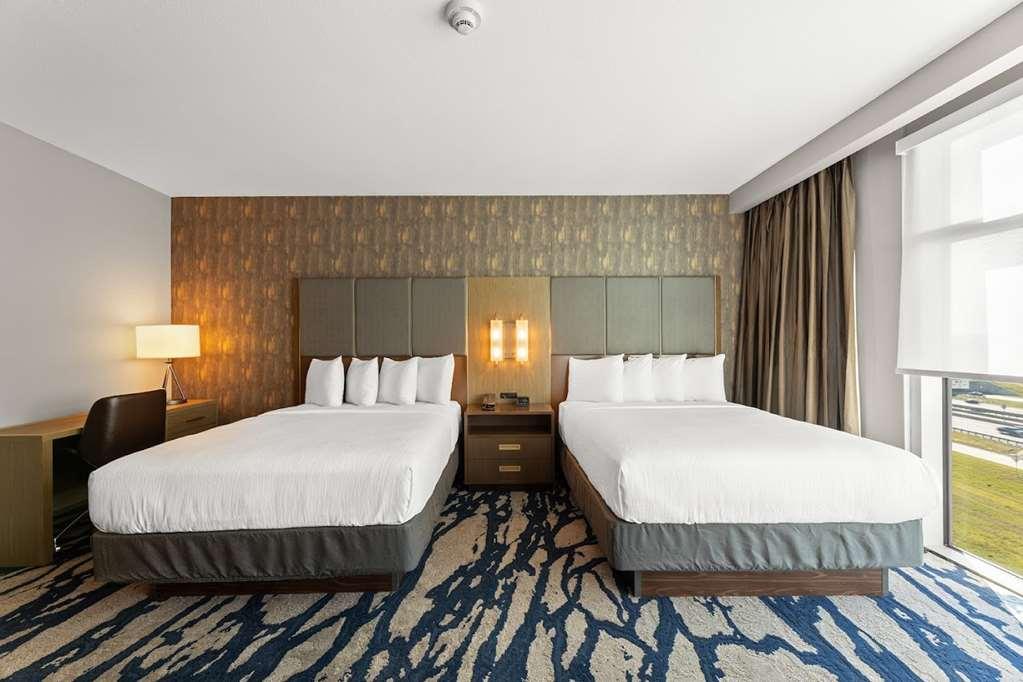 Hotel Embassy By Hilton Colinas 4*